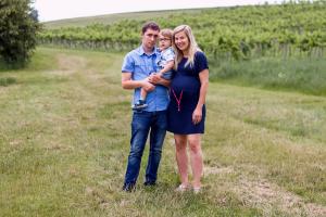 Rodinka před porodem ve vinohradech