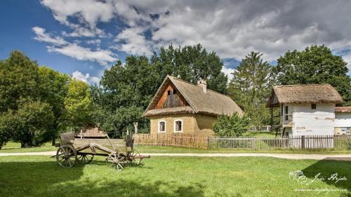 1598347041-skanzen-straznice-domek-p