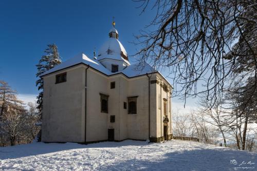 1639467916-kaple-sv-barbory-a