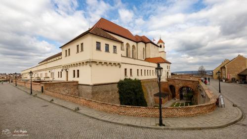 1679652486-spilberk