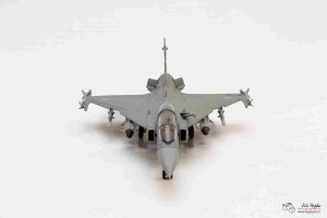 1673525651-jas-39-gripen-b